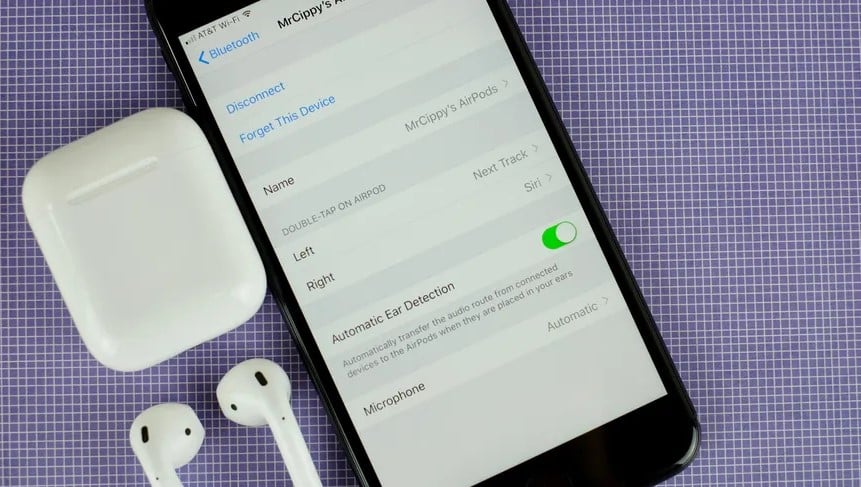 How to Pause Music on AirPods